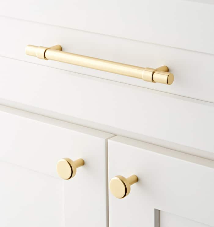 How To Choose Cabinet Hardware, Vanity Knobs And Pulls