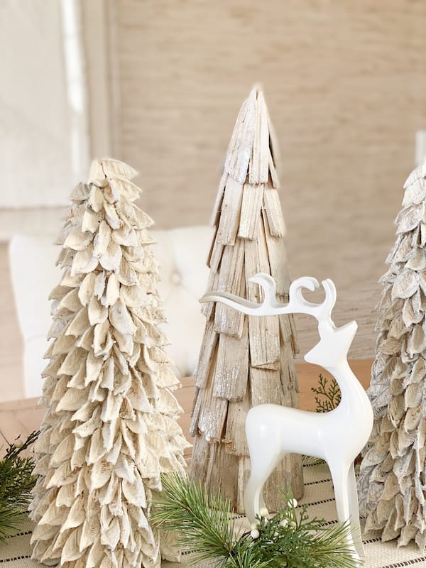 white and beige christmas decor